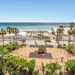 Beachfront Penthouse With Sea Views Puerto Banus Apartmán Marbella