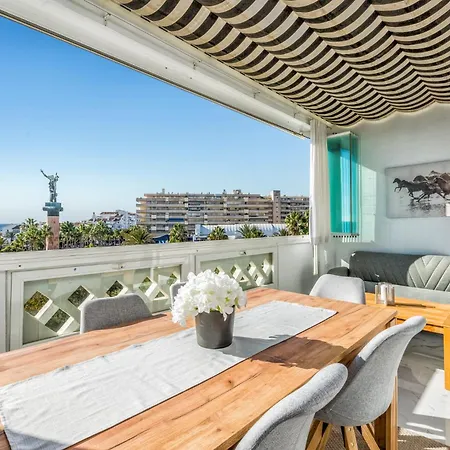 Beachfront Penthouse With Sea Views Puerto Banus Appartamento *