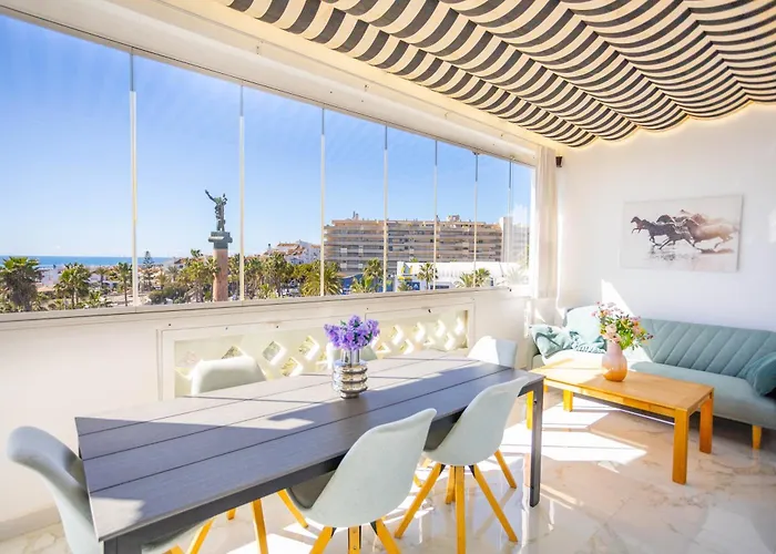 Beachfront Penthouse With Sea Views Puerto Banus Appartamento *