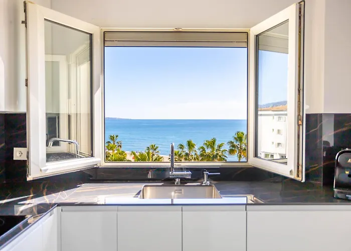 Beachfront Penthouse With Sea Views Puerto Banus