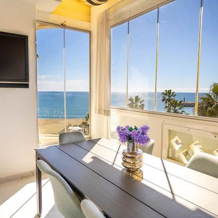 Daire Beachfront Penthouse With Sea Views Puerto Banus Marbella